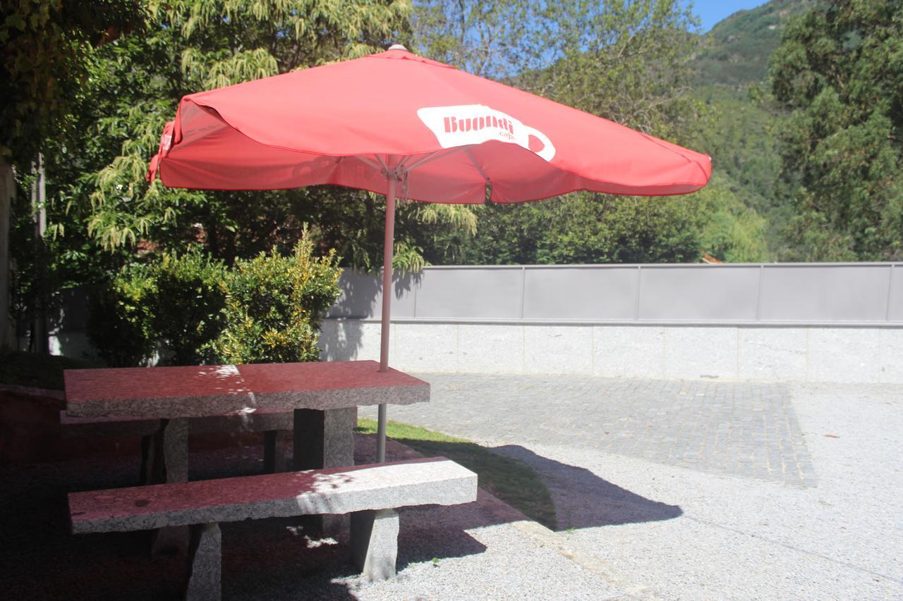 Casinha Dos Cubos Villa Geres Exterior foto